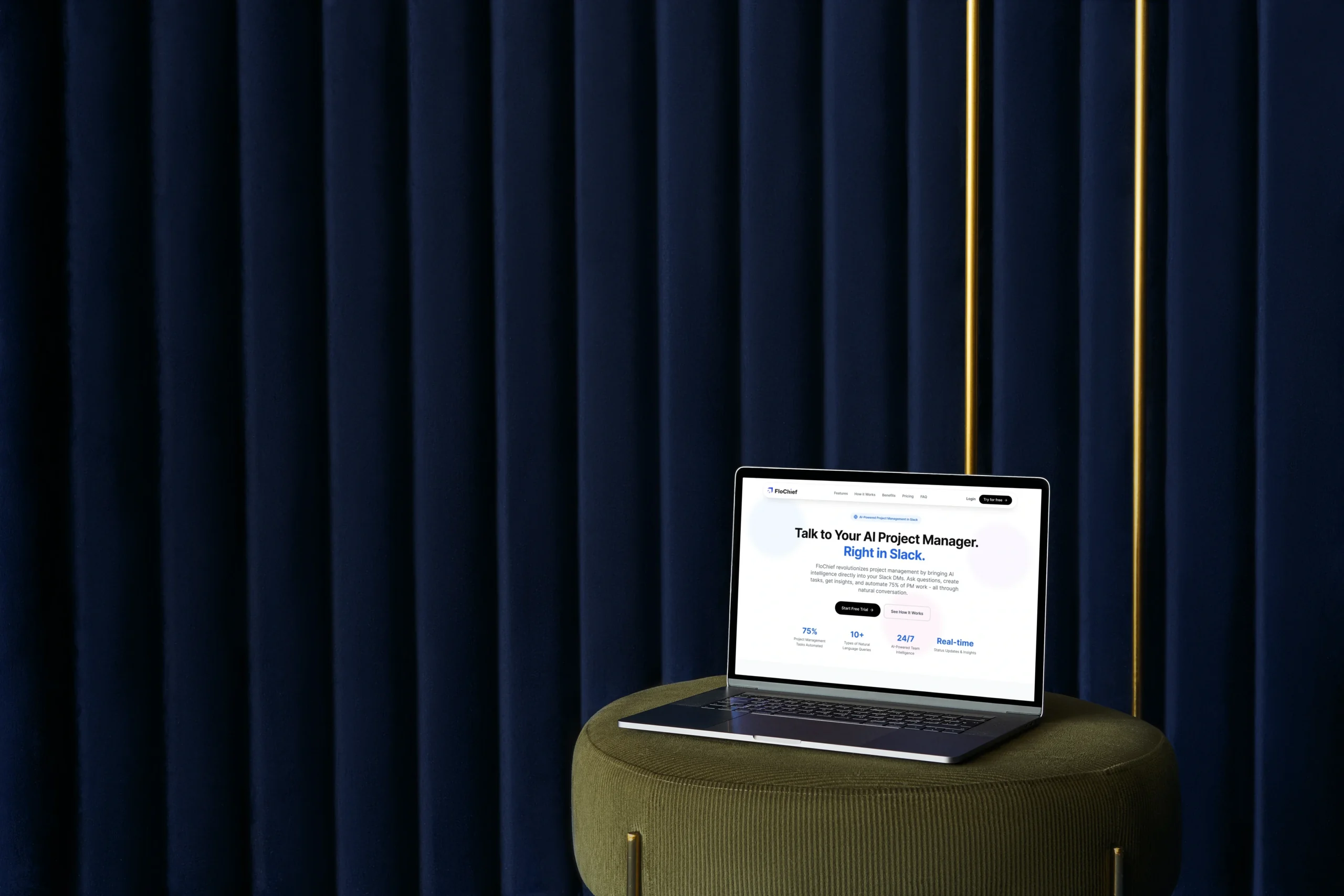 Apple MacBook Pro Scen Mockup v3 (1)